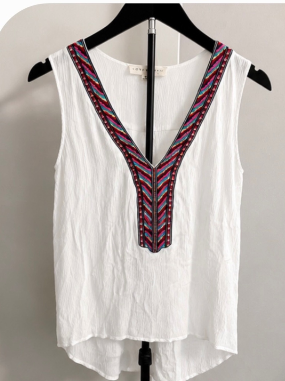 Lovestitch White Embroidered Sleeveless Boho Top – Size Medium